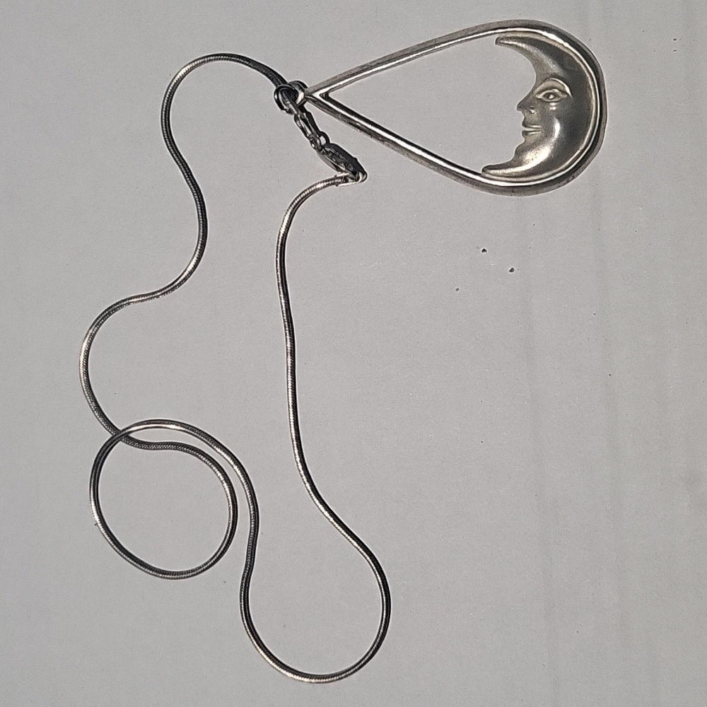 Moon pendant - Picture 2 of 4